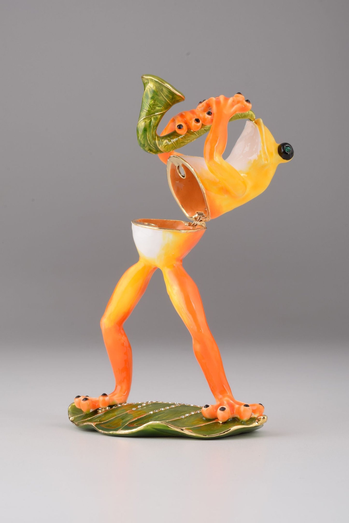 Frog Playing a Saxophone - Handcrafted Enamel Musician Figurine Orchid Menoetius
