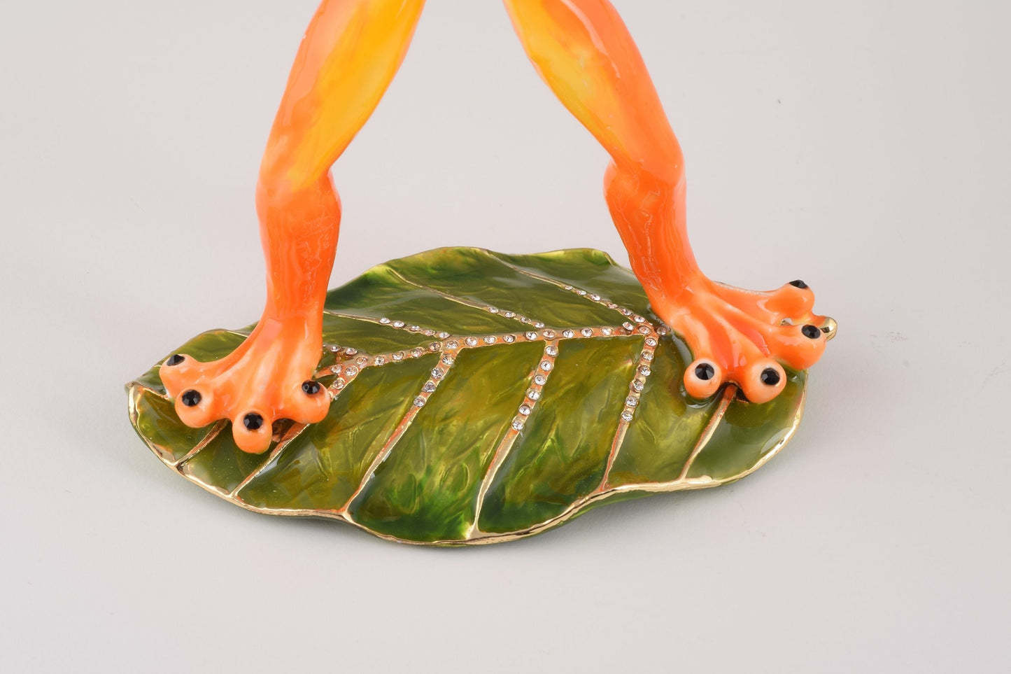Frog Playing a Saxophone - Handcrafted Enamel Musician Figurine Orchid Menoetius